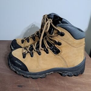 MEC Women's Purcell 2 Hiking Boots